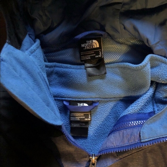 The North Face winter jacket - Picture 2 of 2